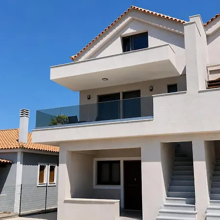 Aimilio's Place - Peaceful 2-bedroom *