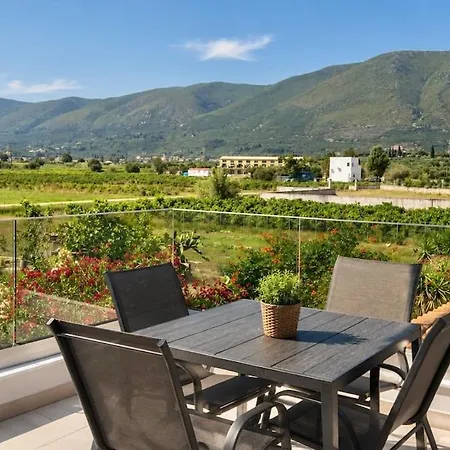 Aimilio's Place - Peaceful 2-bedroom Apartment